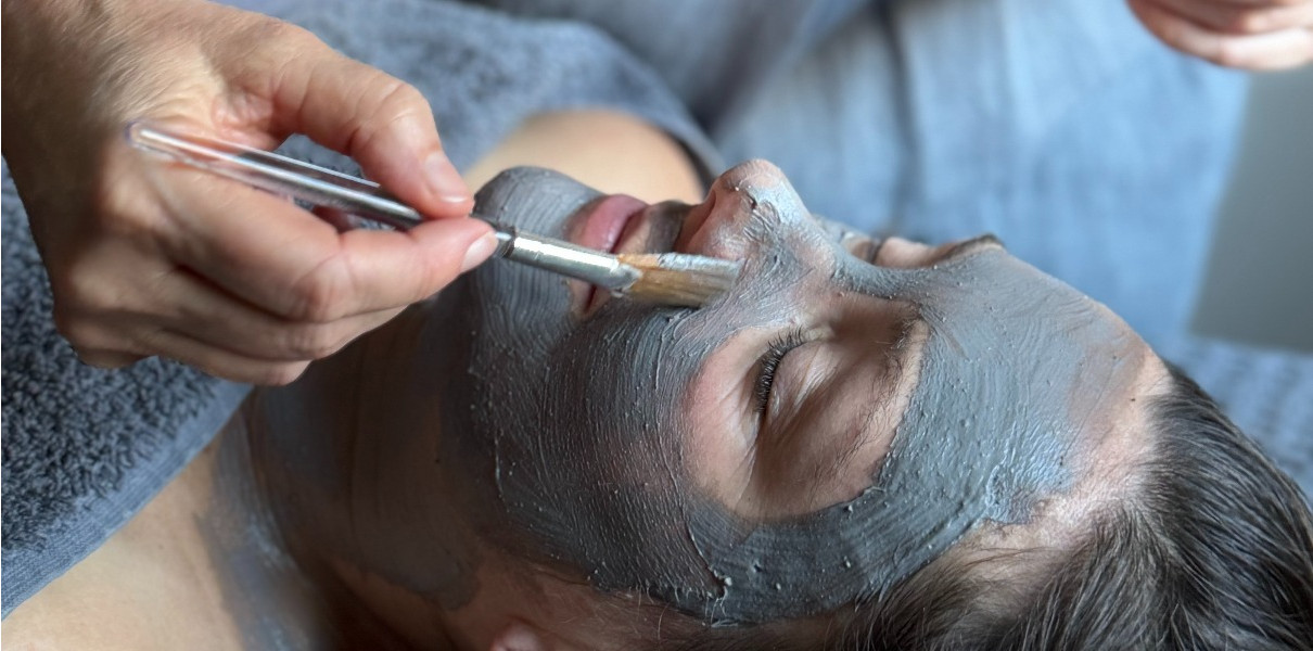 Ashmira Five Element Facial - 50mins