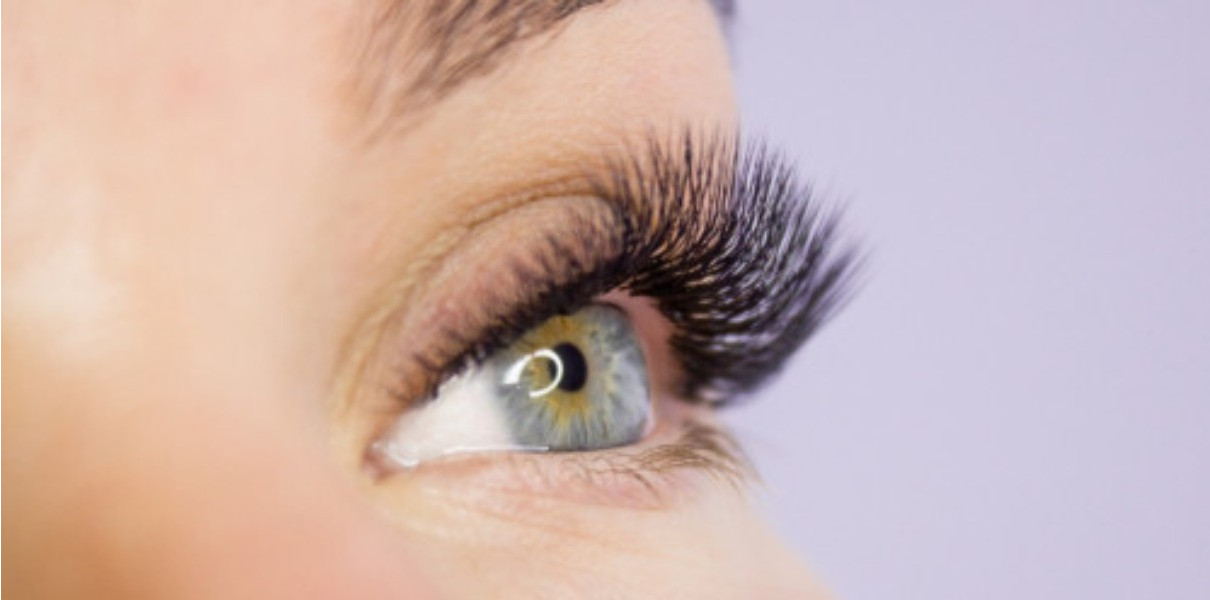 Nouveau Lash Extension Removal