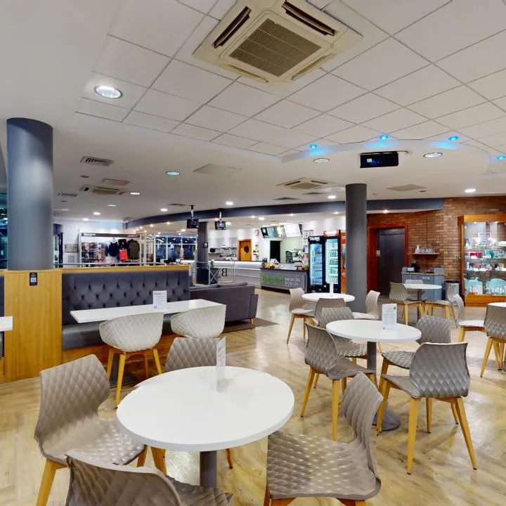 Cafe Bar