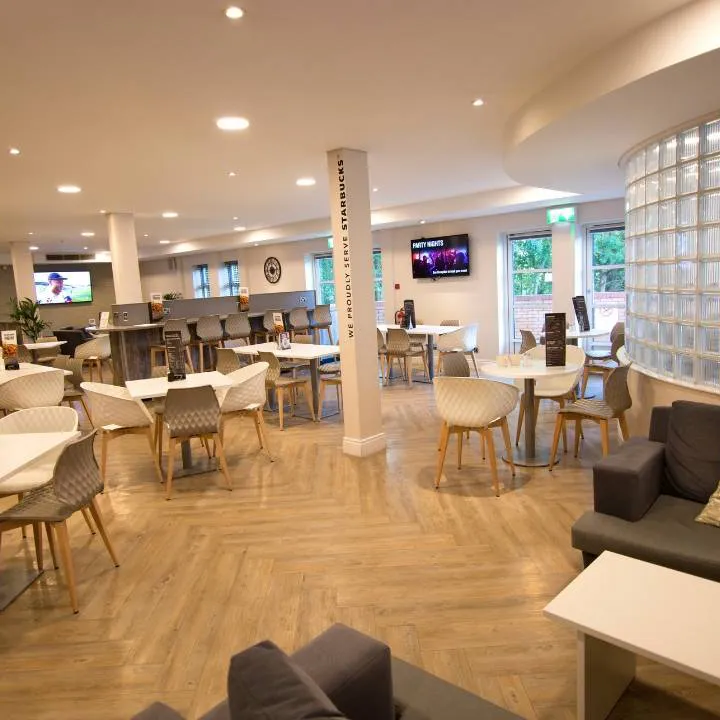 Cafe Bar