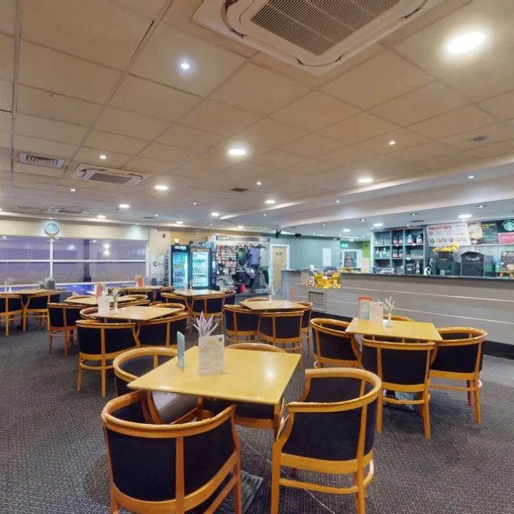 Cafe Bar