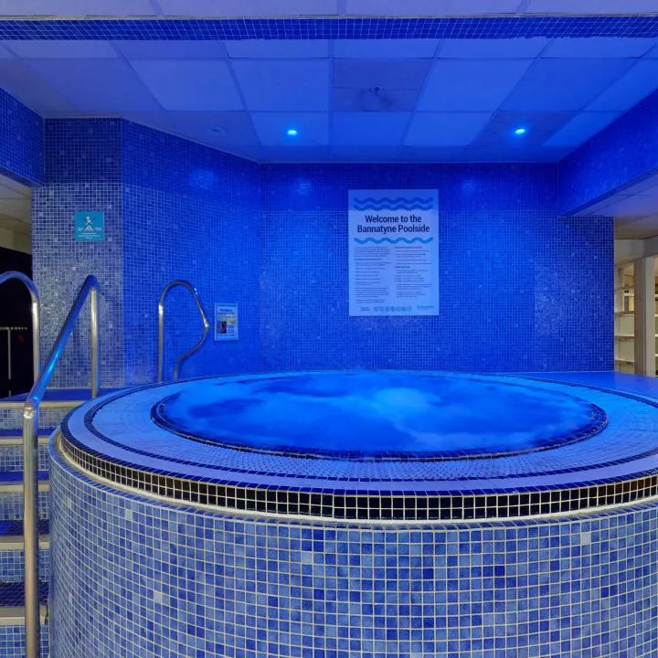 Spa pool